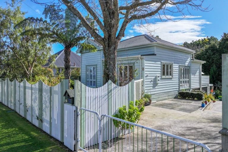 Photo of property in 12 Miller Avenue, Paeroa, 3600