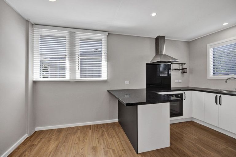 Photo of property in 34 Pacey Avenue, Hawera, 4610