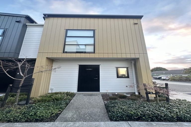 Photo of property in 1/47a Huntington Drive, Huntington Park, Auckland, 2013