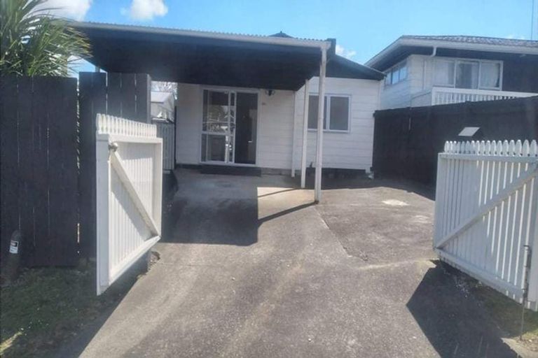 Photo of property in 39 Burbank Avenue, Manurewa, Auckland, 2102