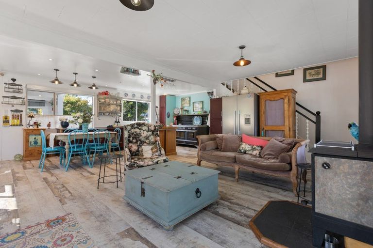 Photo of property in 14 Cumming Street, Okato, 4335