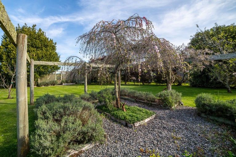 Photo of property in 36 Papawai Road, Greytown, 5794