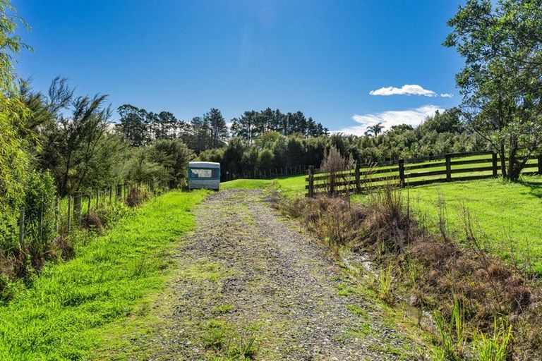 Photo of property in 134 Cames Road, Mangawhai, 0975