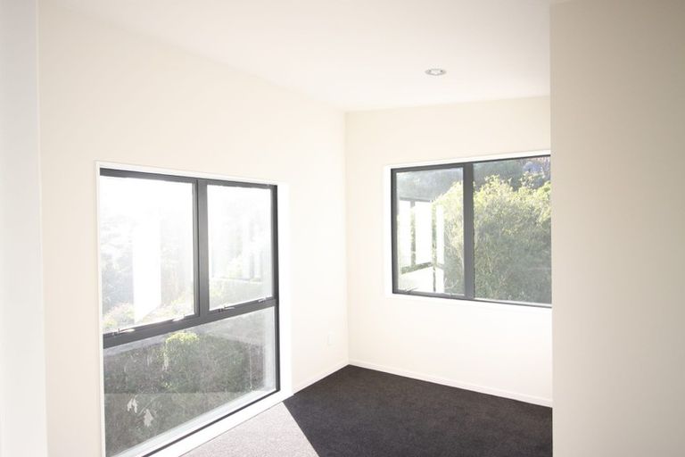 Photo of property in 69u7 Sheridan Terrace, Johnsonville, Wellington, 6037