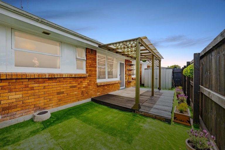 Photo of property in 2/11 Bryce Street, Cambridge, 3434