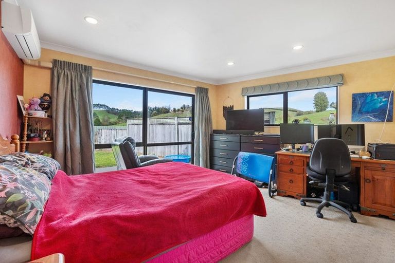Photo of property in 32 Davis Road, Waiongana, Inglewood, 4389