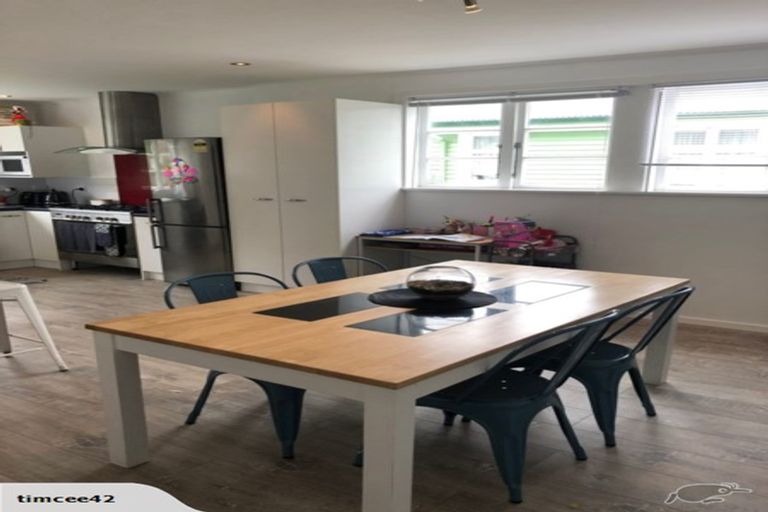 Photo of property in 253 Riverside Drive, Waterloo, Lower Hutt, 5011