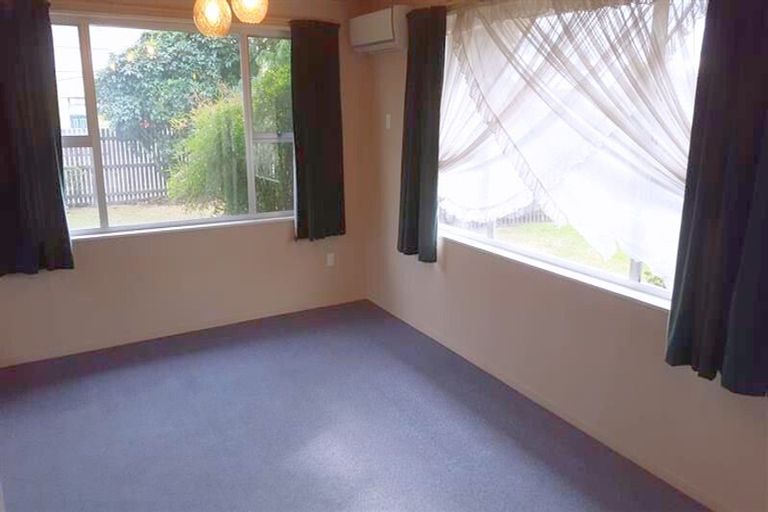 Photo of property in 1/65 Springs Road, Hornby, Christchurch, 8042