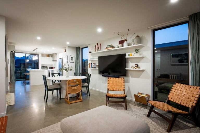 Photo of property in 8 Glen Dene Crescent, Wanaka, 9305