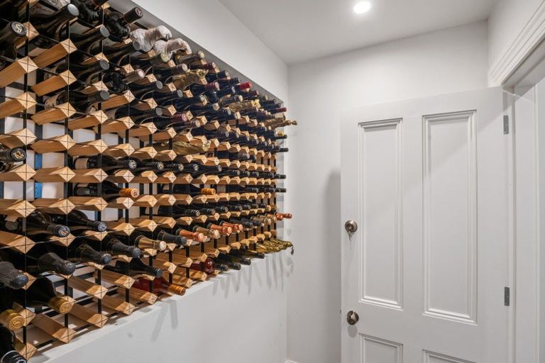 Photo of property in 58 Albert Road, Devonport, Auckland, 0624