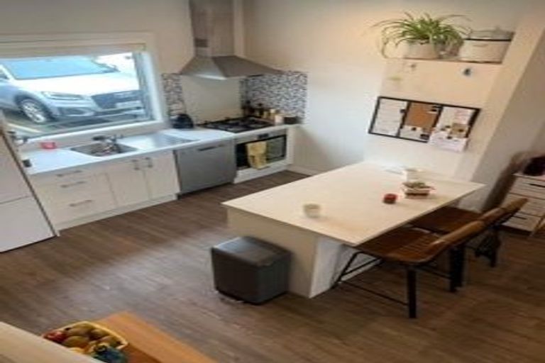 Photo of property in 32u3 Dr Taylor Terrace, Johnsonville, Wellington, 6037