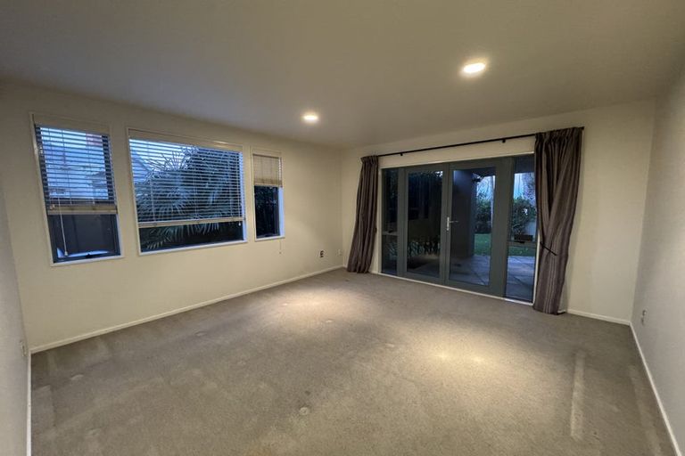 Photo of property in 1/5 Princes Street, Northcote Point, Auckland, 0627