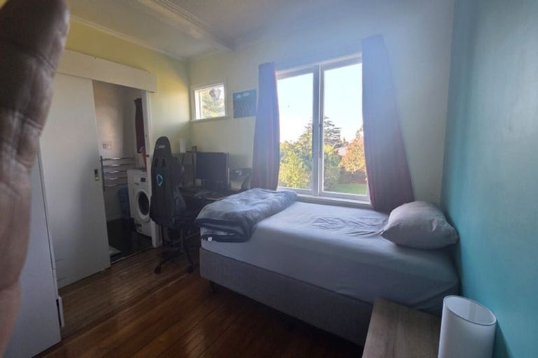 Photo of property in 15 Brains Road, Kelston, Auckland, 0602