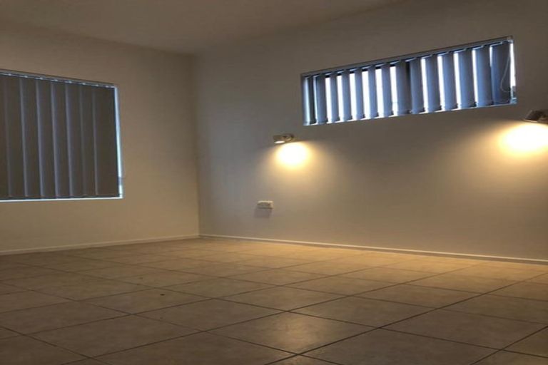 Photo of property in 3/762 Beach Road, Browns Bay, Auckland, 0630