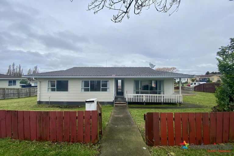 Photo of property in 1 Secretariat Place, Randwick Park, Auckland, 2105