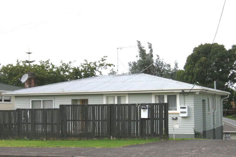 Photo of property in 1/27 Lancaster Road, Beach Haven, Auckland, 0626