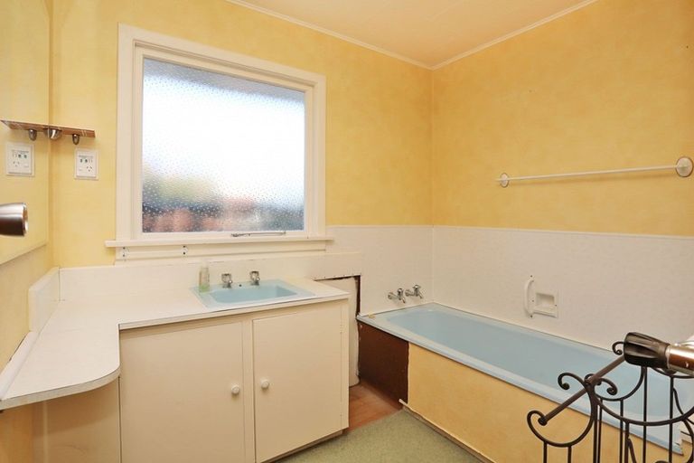 Photo of property in 32 Montrose Street, Gladstone, Invercargill, 9810