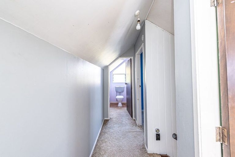 Photo of property in 22 Waitere Street, Marton, 4710