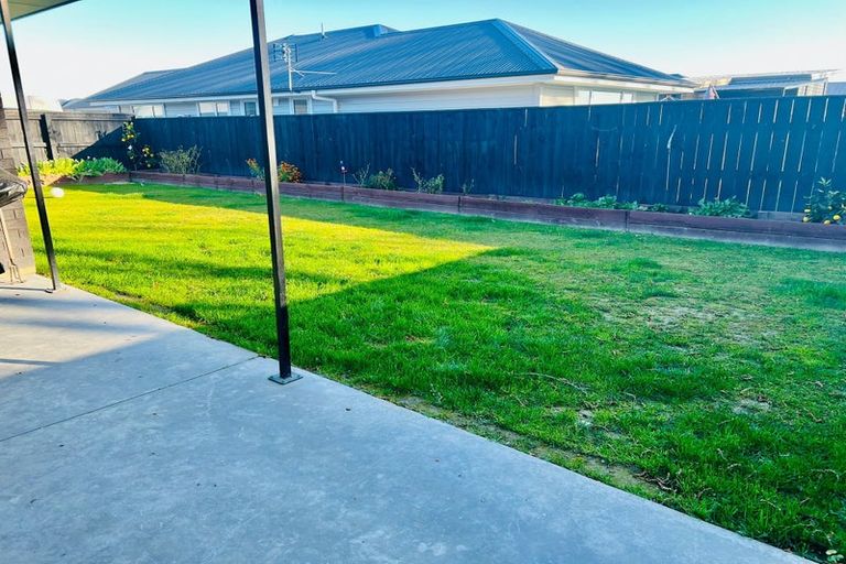 Photo of property in 41 Acacia Street, Kelvin Grove, Palmerston North, 4414