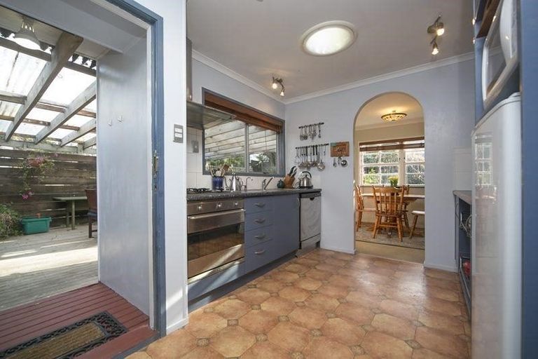 Photo of property in 63 Reynella Drive, Massey, Auckland, 0614