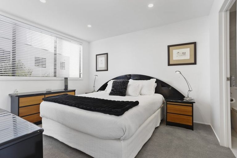 Photo of property in 3e/175 Hurstmere Road, Takapuna, Auckland, 0622