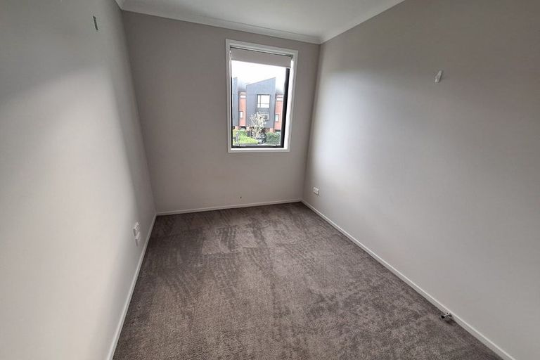 Photo of property in 9 Piko Lane, Hobsonville, Auckland, 0616