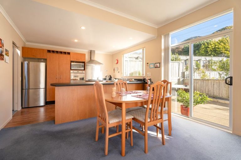 Photo of property in 2 Sandybrow, Churton Park, Wellington, 6037