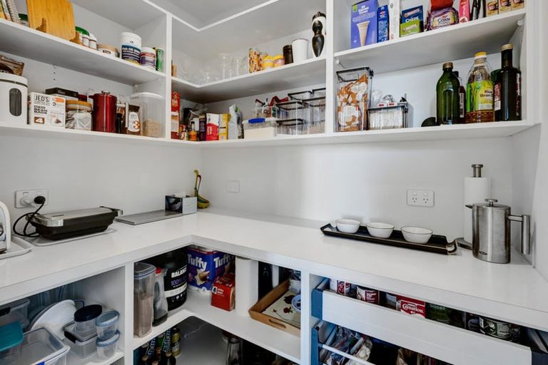 Photo of property in 54 Ainslee Street, Highlands Park, New Plymouth, 4312