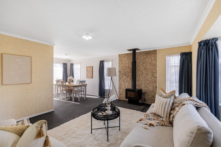 Photo of property in 21 Paradise Place, Milson, Palmerston North, 4414