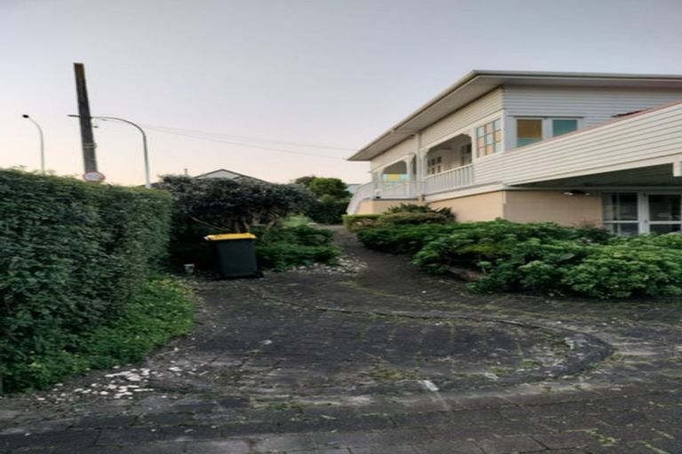 Photo of property in 17 The Terrace, Takapuna, Auckland, 0622