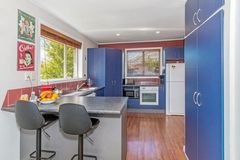 Photo of property in 20 Dunstan Crescent, Hornby, Christchurch, 8042