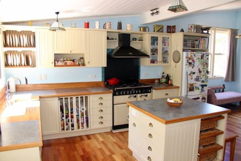 Photo of property in 152 Moewai Road, Whitianga, 3591