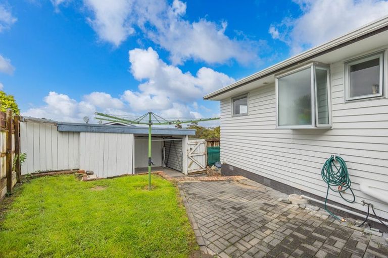 Photo of property in 1/12 Seaview Road, Glenfield, Auckland, 0629