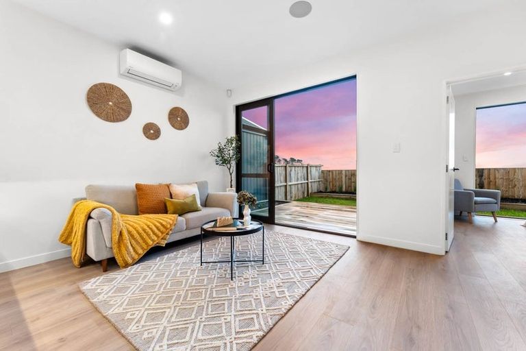 Photo of property in 74 Puwha Street, Massey, Auckland, 0614