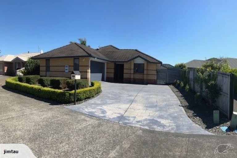 Photo of property in 33 Greig Place, Pukekohe, 2120