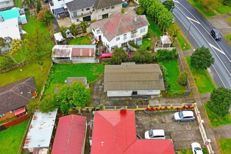 Photo of property in 553 Massey Road, Mangere, Auckland, 2022