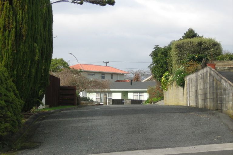 Photo of property in 71 Poaka Avenue, Dinsdale, Hamilton, 3204