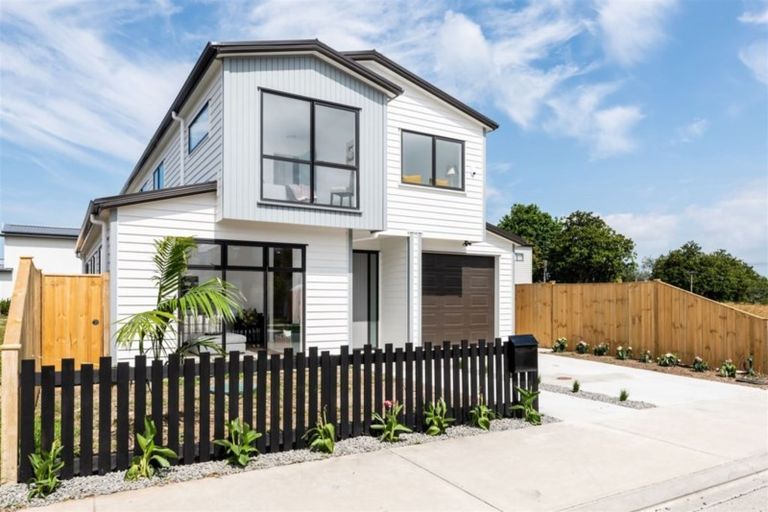 Photo of property in 5 Greenfinch Road, Hobsonville, Auckland, 0616