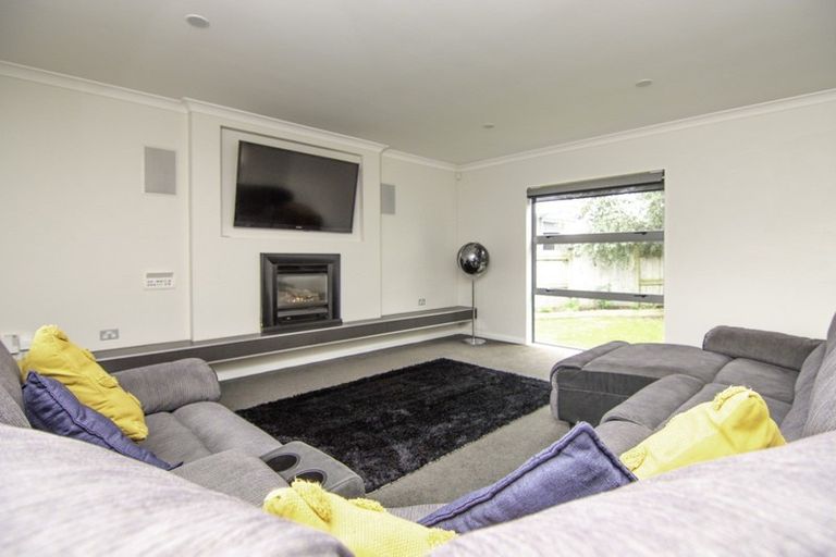 Photo of property in 26 Pegasus Place, Kelvin Grove, Palmerston North, 4414