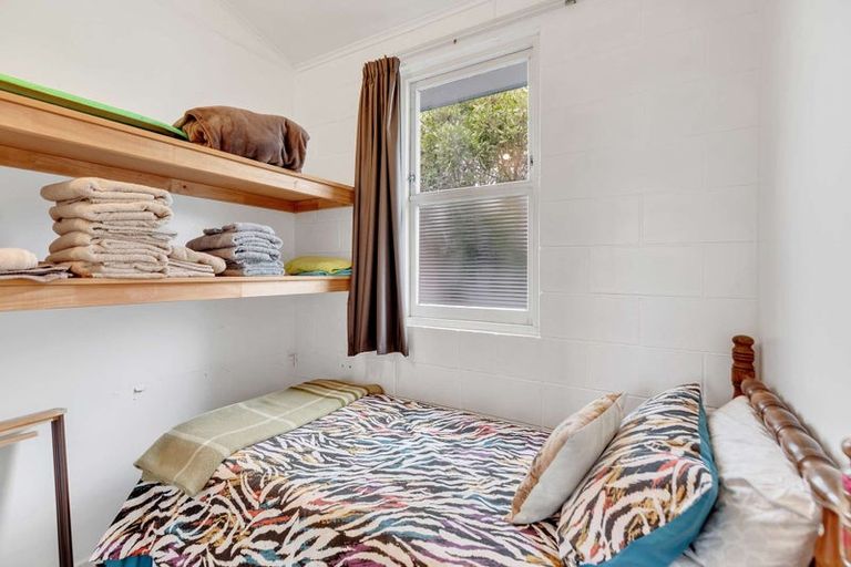 Photo of property in 169 Seabury Avenue, Foxton Beach, Foxton, 4815