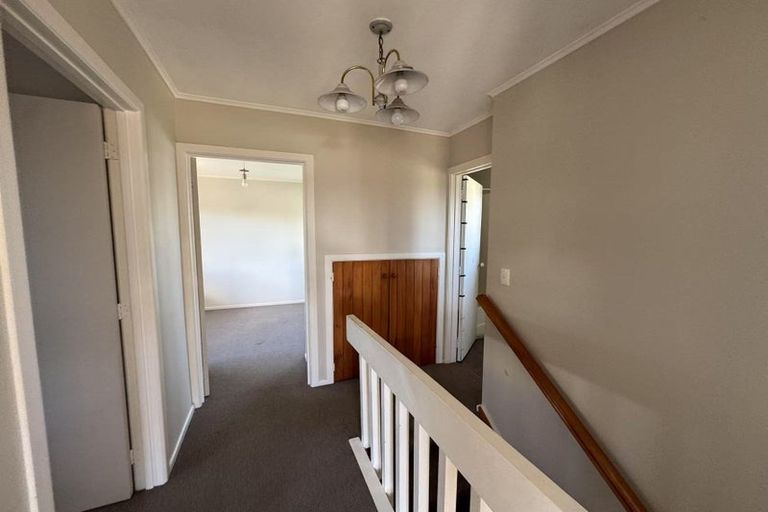 Photo of property in 572 Beach Road, Rothesay Bay, Auckland, 0630