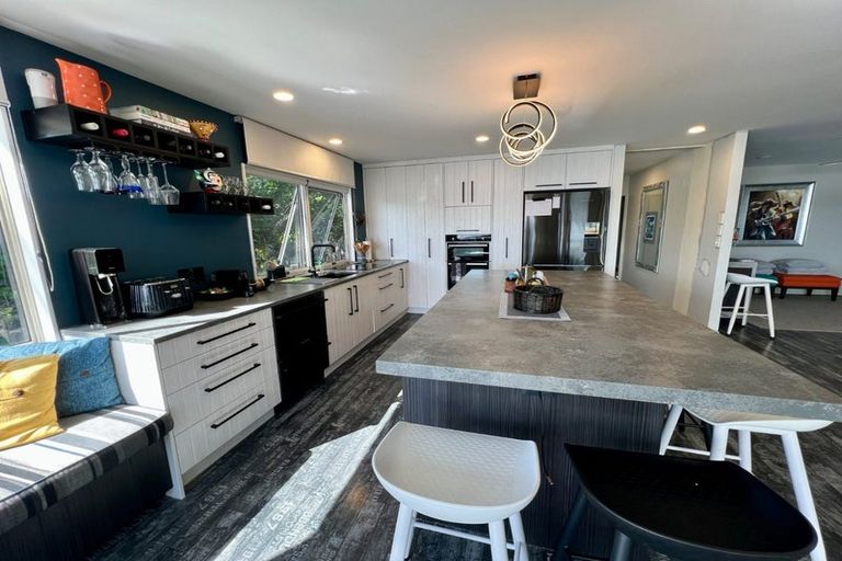 Photo of property in 2/22 Lansdowne Street, Bayswater, Auckland, 0622