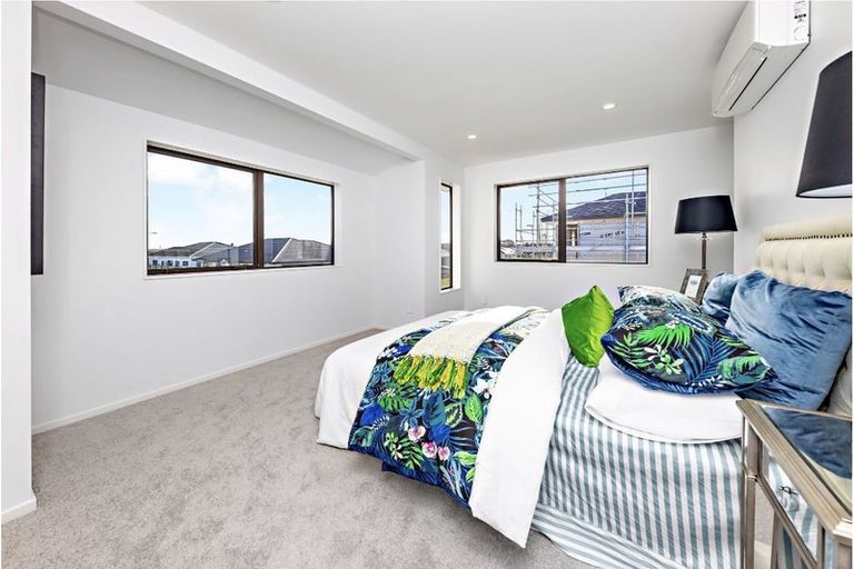 Photo of property in 33 Sapwood Crescent, Takanini, 2110