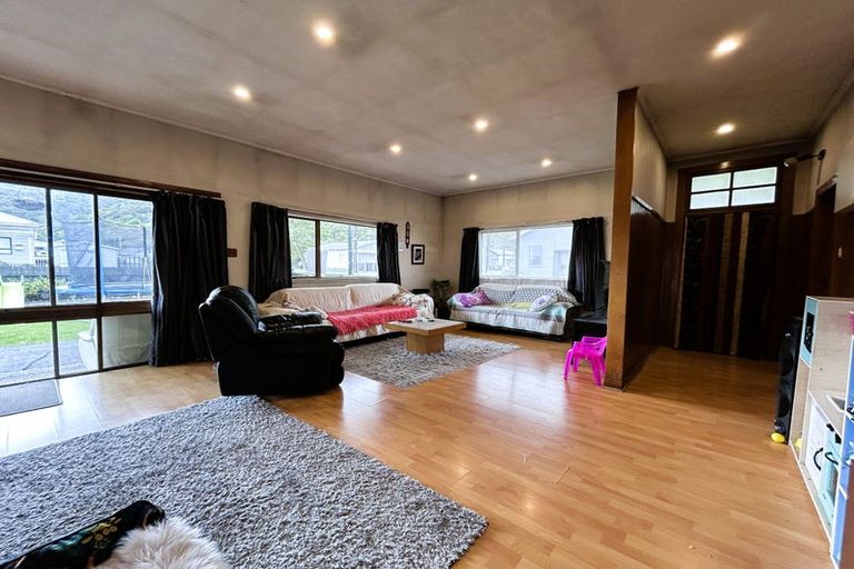 Photo of property in 12 Cardwell Street, Cobden, Greymouth, 7802