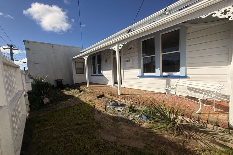 Photo of property in 77 Washington Avenue, Brooklyn, Wellington, 6021
