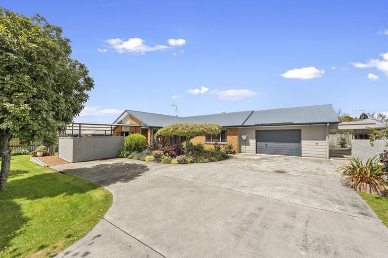 Photo of property in 5 Pounamu Place, Fairview Downs, Hamilton, 3214