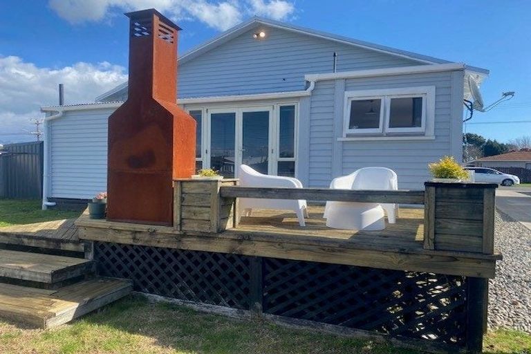 Photo of property in 373 Carrington Street, Upper Vogeltown, New Plymouth, 4310