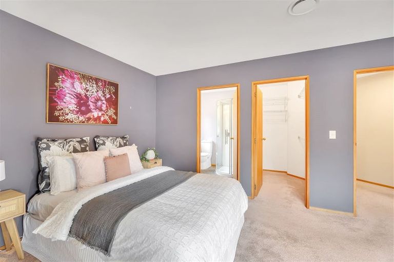 Photo of property in 12 Rempstone Drive, Halswell, Christchurch, 8025