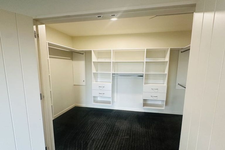 Photo of property in 22 Oak Bark Drive, Schnapper Rock, Auckland, 0632