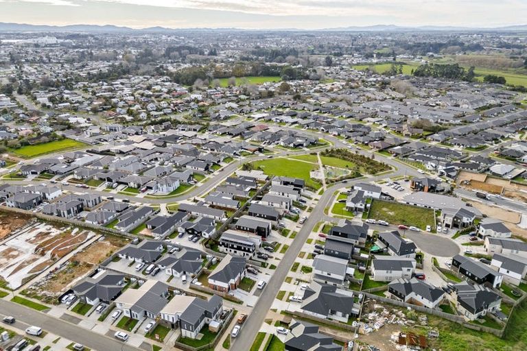 Photo of property in 1/51 Cabourne Drive, Glenview, Hamilton, 3206